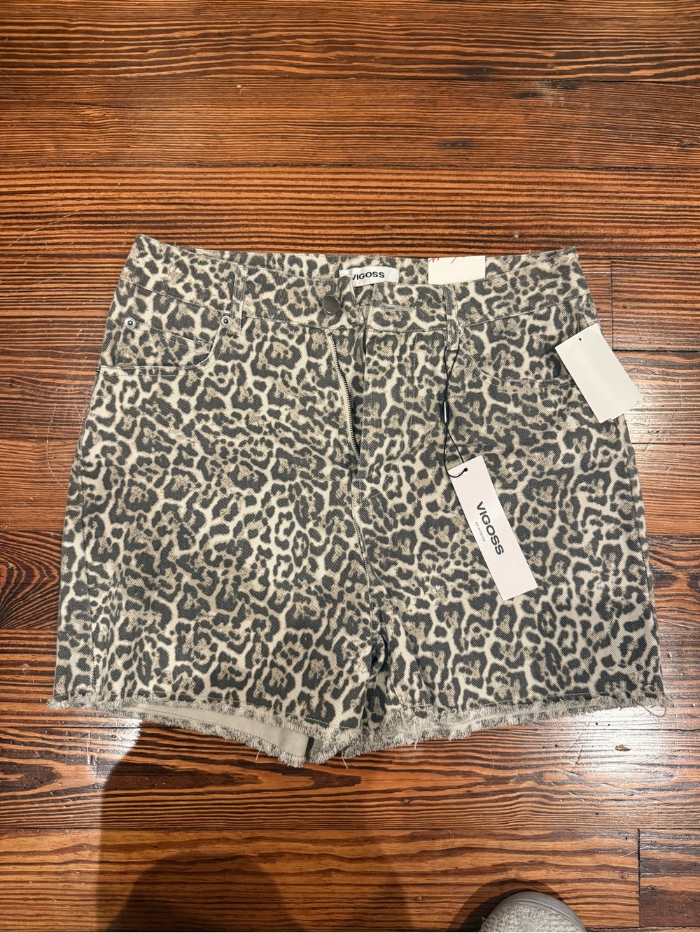 Vigoss Gray Leopard Print Denim Shorts
